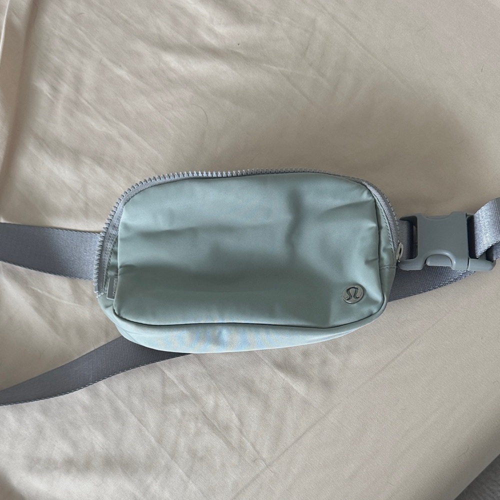 Lululemon belt bag